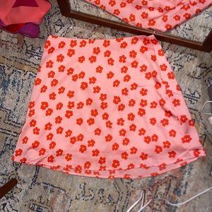 Floral mini skirt